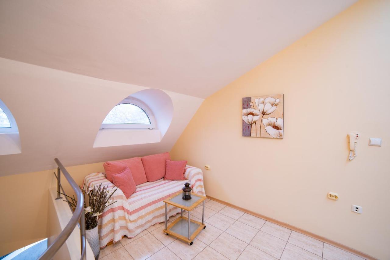 Maisonette Picadilly Warna Zewnętrze zdjęcie